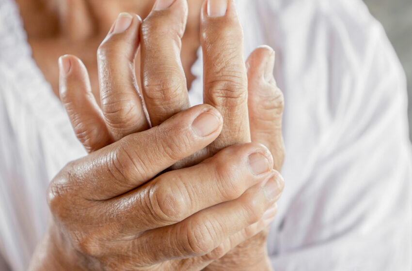 6 Effective Natural Remedies For Rheumatoid Arthritis